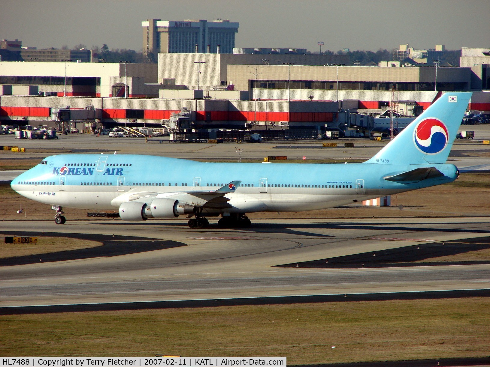 HL7488, Boeing 747-4B5 C/N 26394, One of the few daily 'foreign' visitors