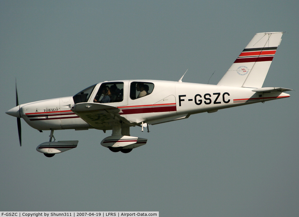 F-GSZC, Socata TB-10 Tobago C/N 1823, Landing rwy 03
