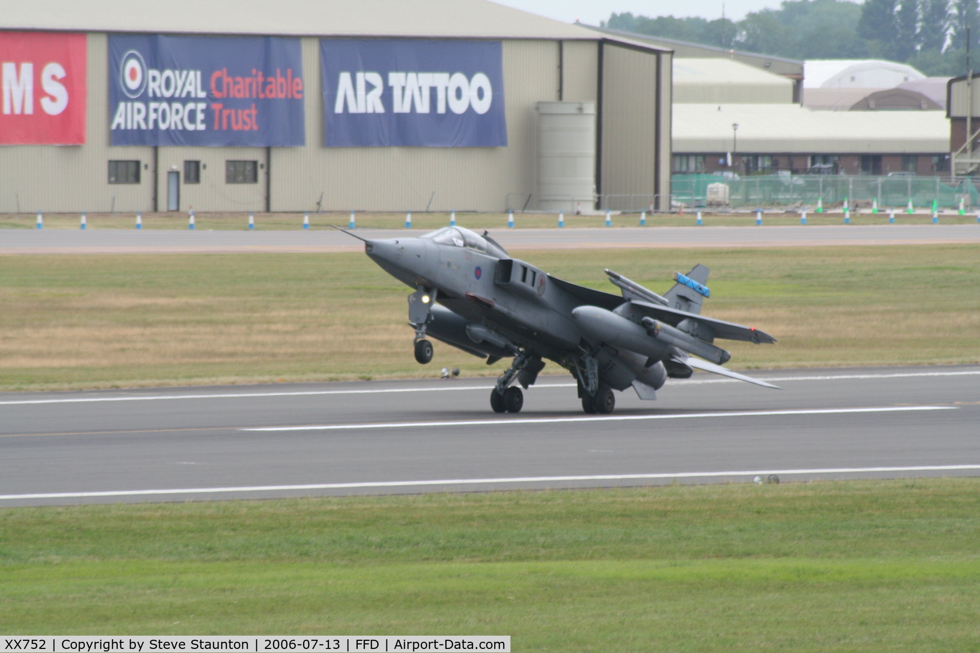 XX752, 1975 Sepecat Jaguar GR.3A C/N S.49, Royal International Air Tattoo 2006