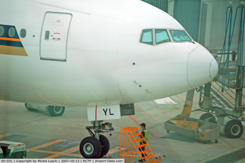 9V-SYL, 2005 Boeing 777-312 C/N 33376, Getting ready for the flight to Singapore