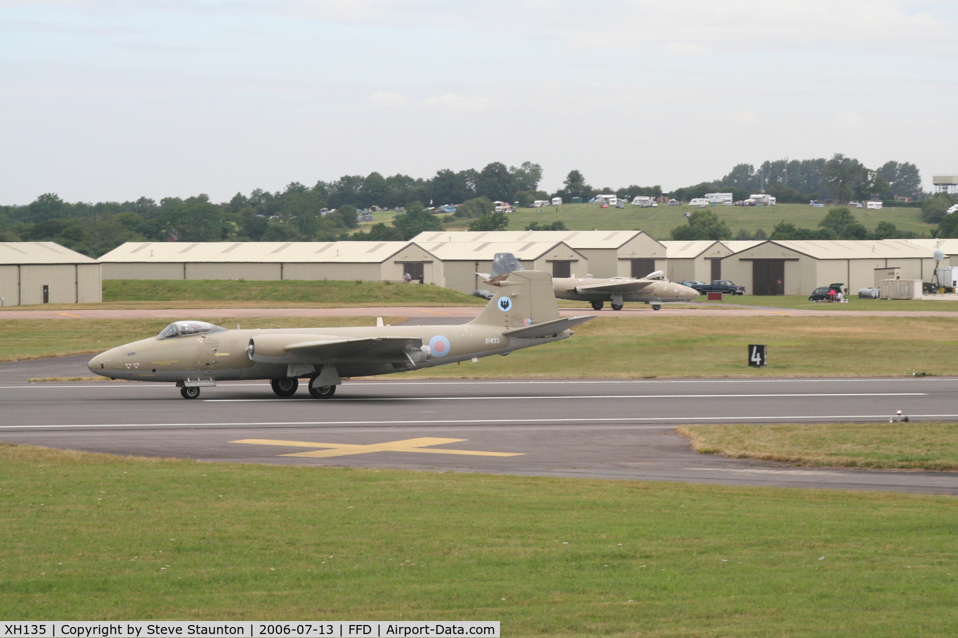 XH135, 1959 English Electric Canberra PR.9 C/N SH1725, Royal International Air Tattoo 2006