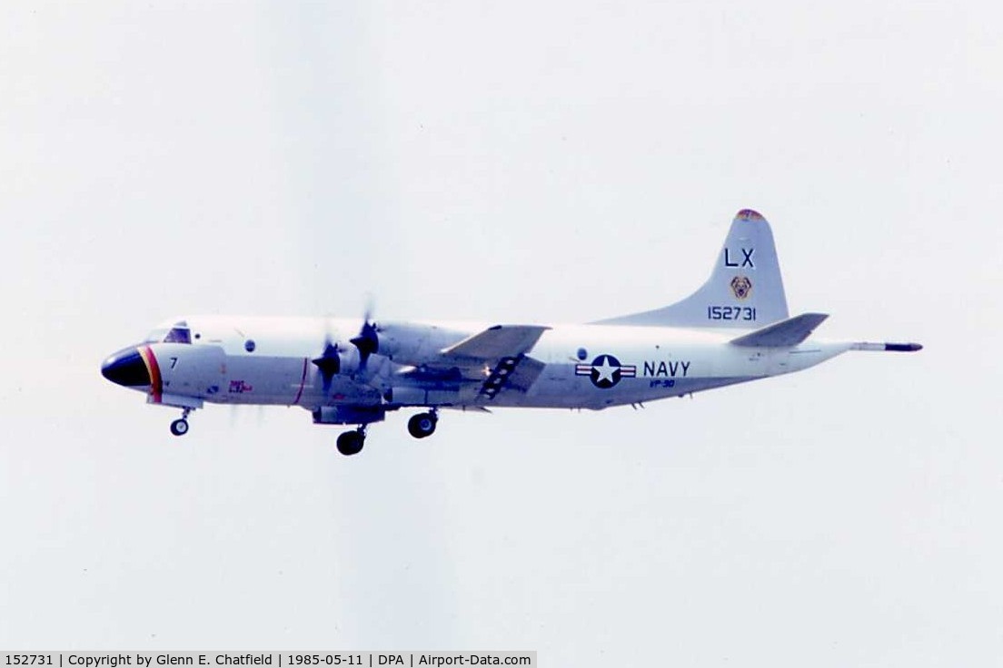 152731, 1966 Lockheed P-3B Orion C/N 185-5171, P-3B 152731 making low approach when still active Navy