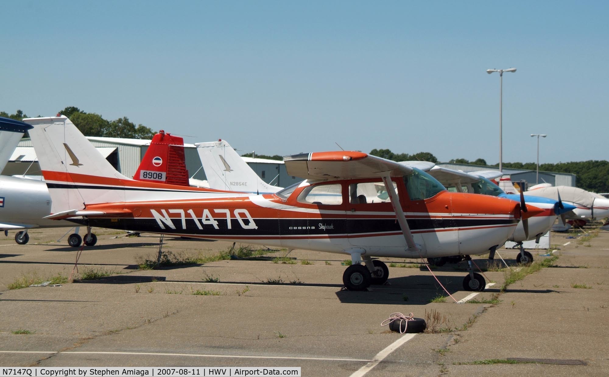 N7147Q, 1972 Cessna 172L C/N 17260447, Skyhawk on the ramp...