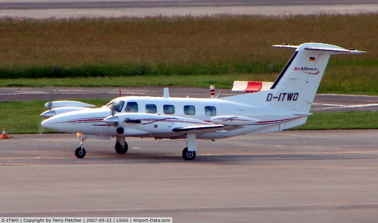 D-ITWO, 1987 Piper PA-42-720 Cheyenne IIIA C/N 42-5501046, at Geneva on the day of EBACE2007 exhibition