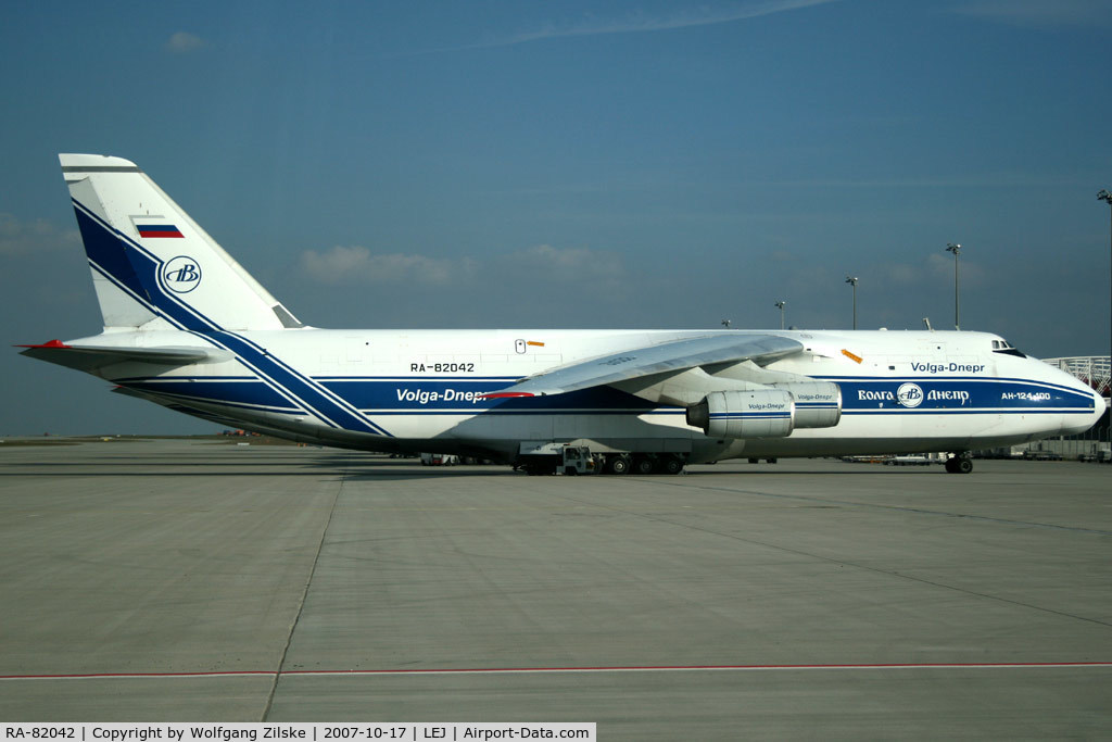 RA-82042, 1991 Antonov An-124-100 Ruslan C/N 9773054055093/0606, visitor