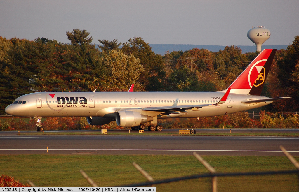 N535US, 1995 Boeing 757-251 C/N 26482, NWA98 with UPS rudder