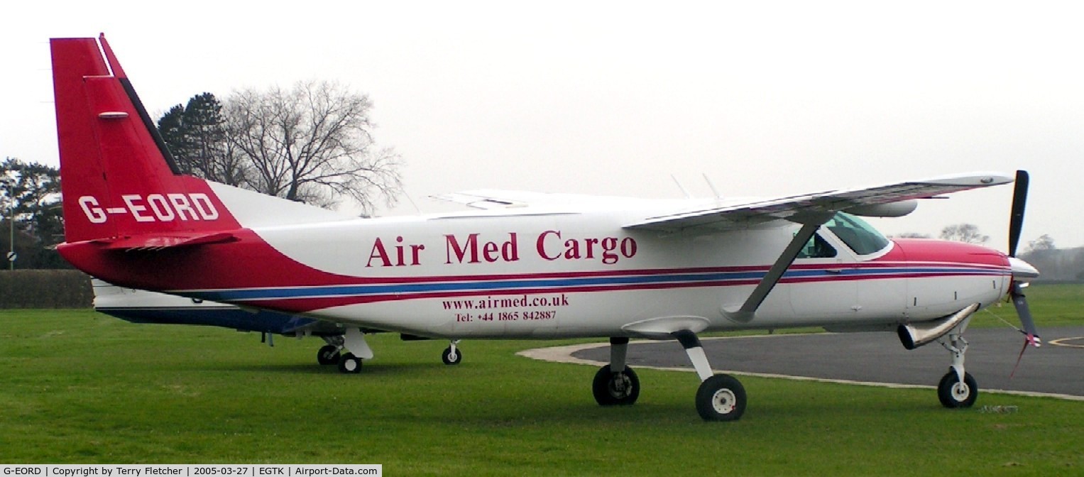 G-EORD, 2002 Cessna 208B Grand Caravan C/N 208B0935, Air Med Caravan at Oxford Kidlington