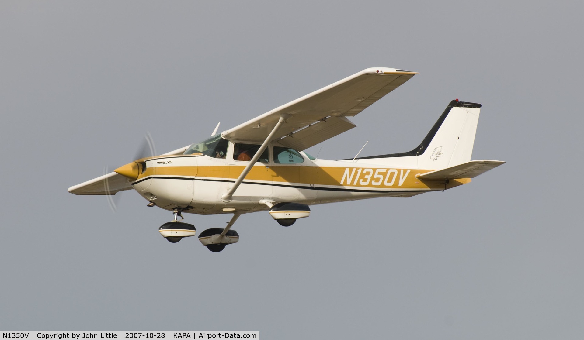 N1350V, 1976 Cessna R172K Hawk XP C/N R1722178, Approach to 17L
