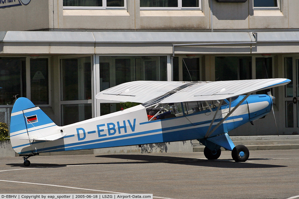 D-EBHV, Piper L-18C Super Cub (PA-18-95) C/N 18-2058, Piper PA-18-95 Super-Cub - taxi fuelstation