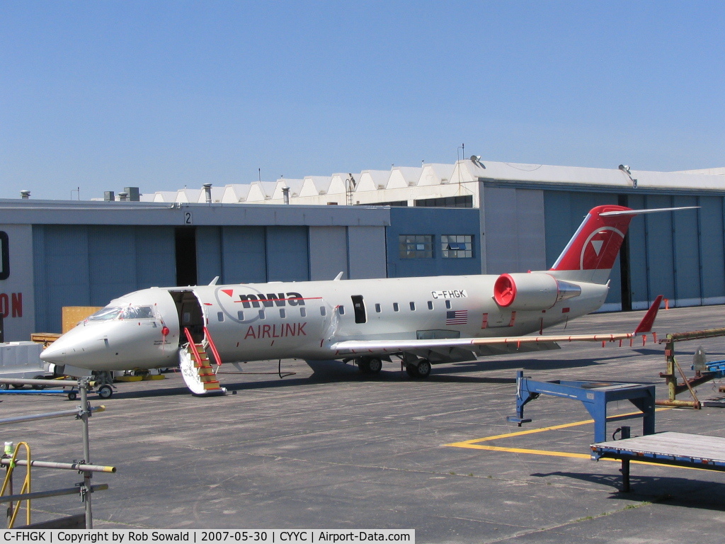 C-FHGK, 2005 Canadair CRJ-200 (CL-600-2B19) C/N 8049, Taken at Field aviation at CYYC.