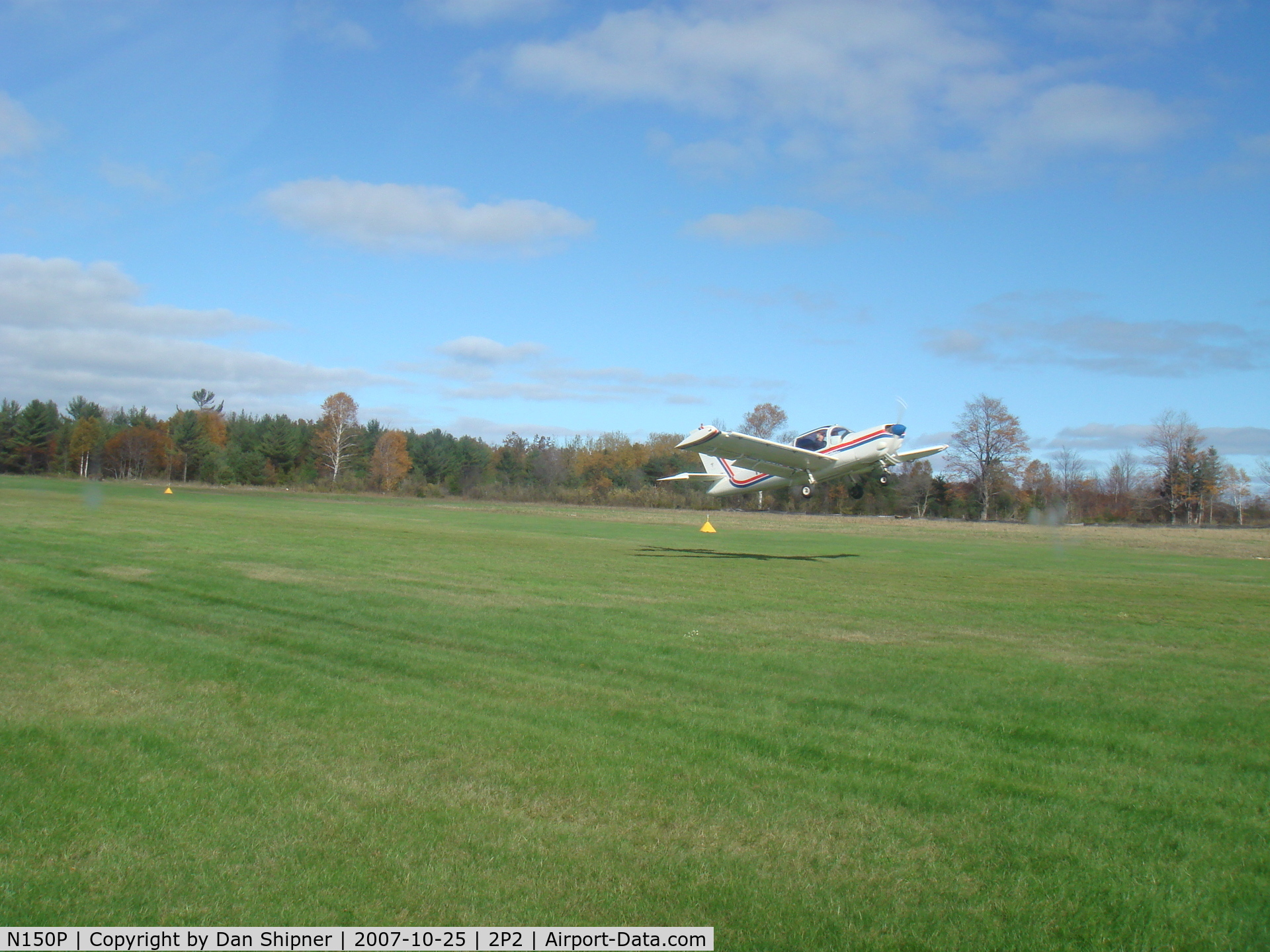 N150P, Beech C24R C/N MC-688, Taking off from 2P2