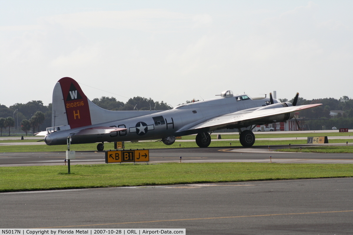 N5017N, 1944 Lockheed/Vega (Boeing) B-17G-105-VE Flying Fortress C/N 8649, Aluminum Overcast