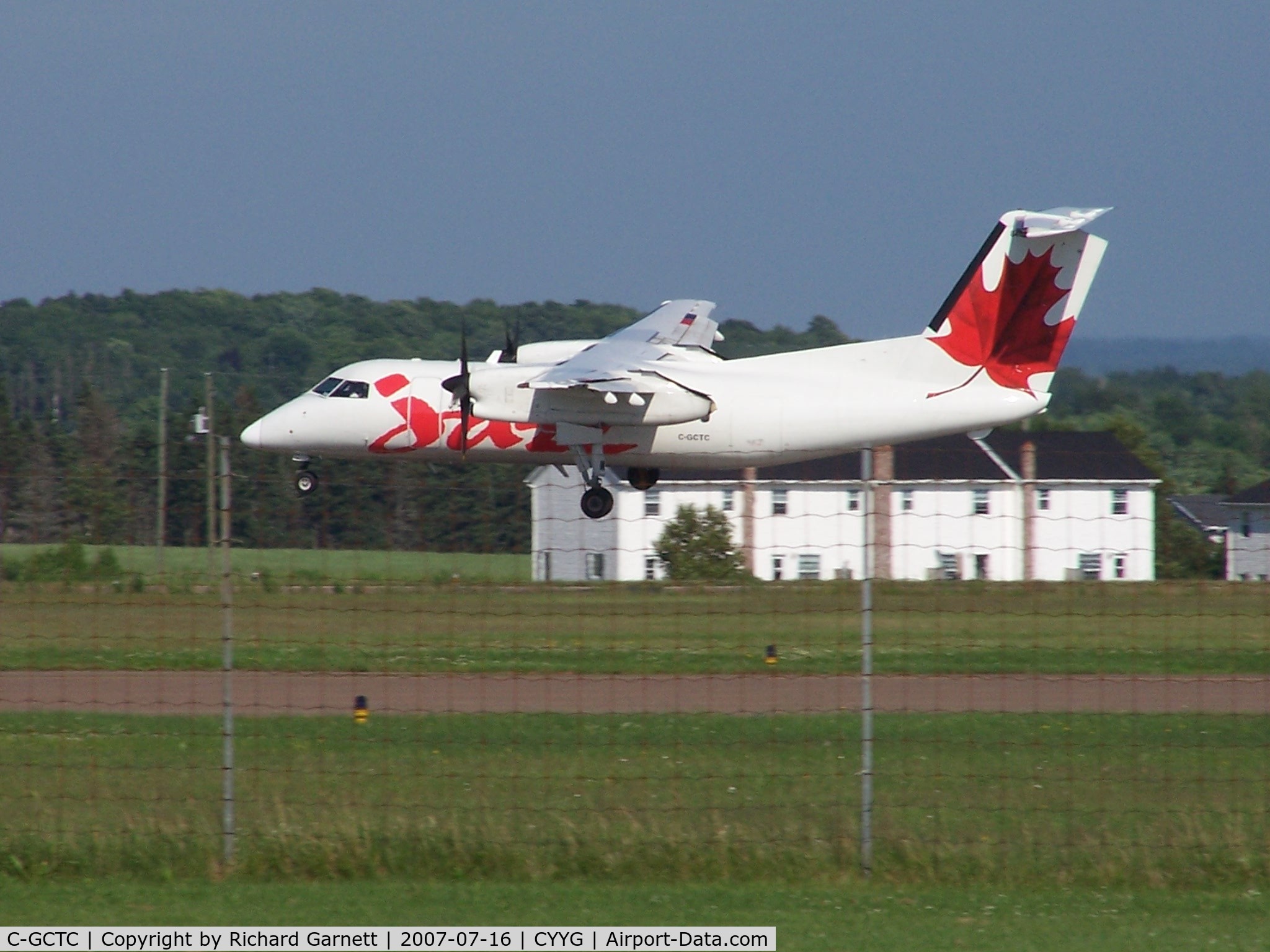 C-GCTC, 1986 De Havilland Canada DHC-8-102 Dash 8 C/N 065, Landing at Charlottetown