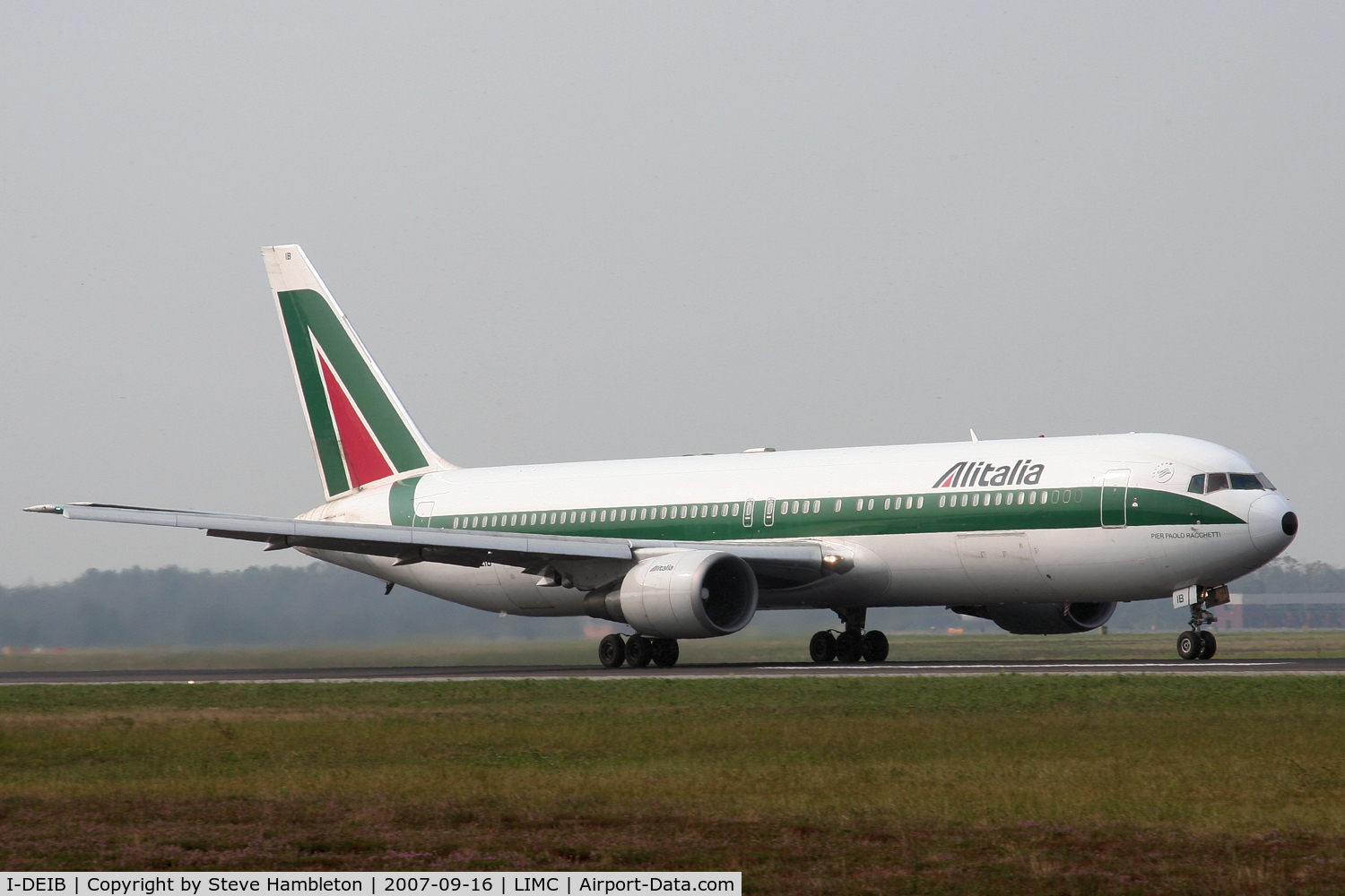 I-DEIB, 1994 Boeing 767-33A/ER C/N 27376, Alitalia Boeing 767 landing at Milan Malpensa