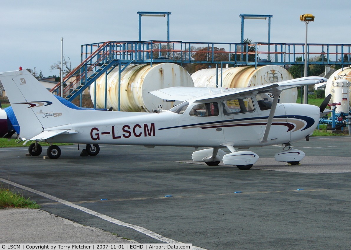 G-LSCM, 2000 Cessna 172S Skyhawk SP C/N 172S-8445, Cessna 172S