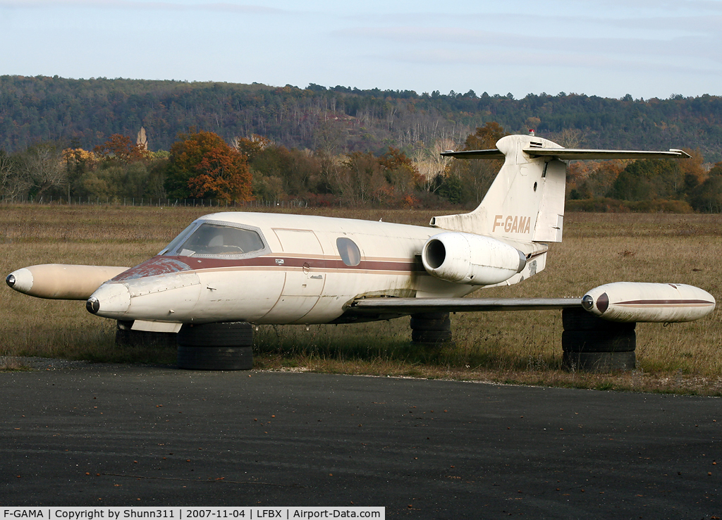 F-GAMA, 1964 Learjet 23 C/N 23-023, Used by AFPA as an instructional airframe and stored outside building