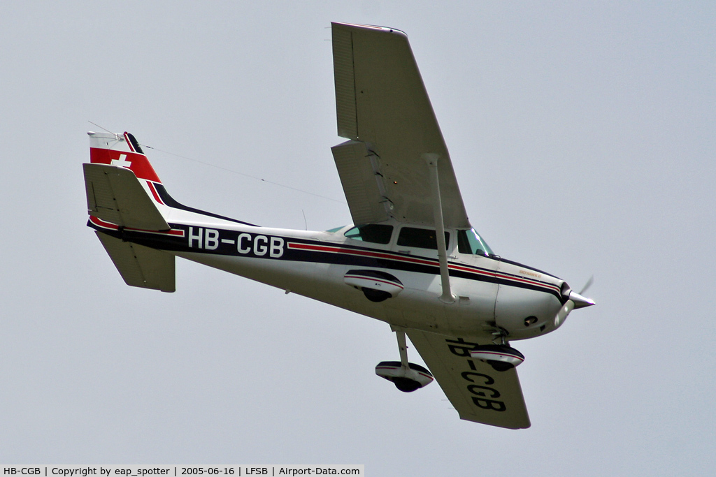 HB-CGB, 1982 Reims F172P Skyhawk II C/N F17202137, landing on rwy 16