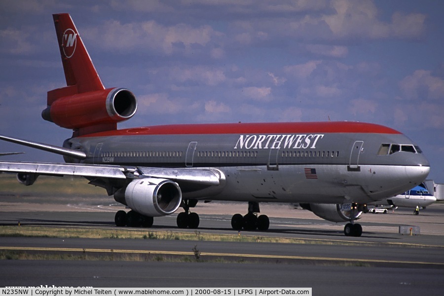 N235NW, 1975 McDonnell Douglas DC-10-30 C/N 46915, Northwest at Paris