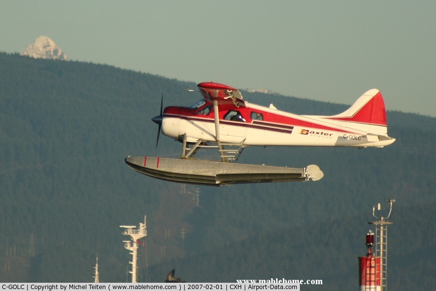 C-GOLC, 1953 De Havilland Canada DHC-2 Beaver Mk.1 C/N 1392, After take-off from Coal Harbour