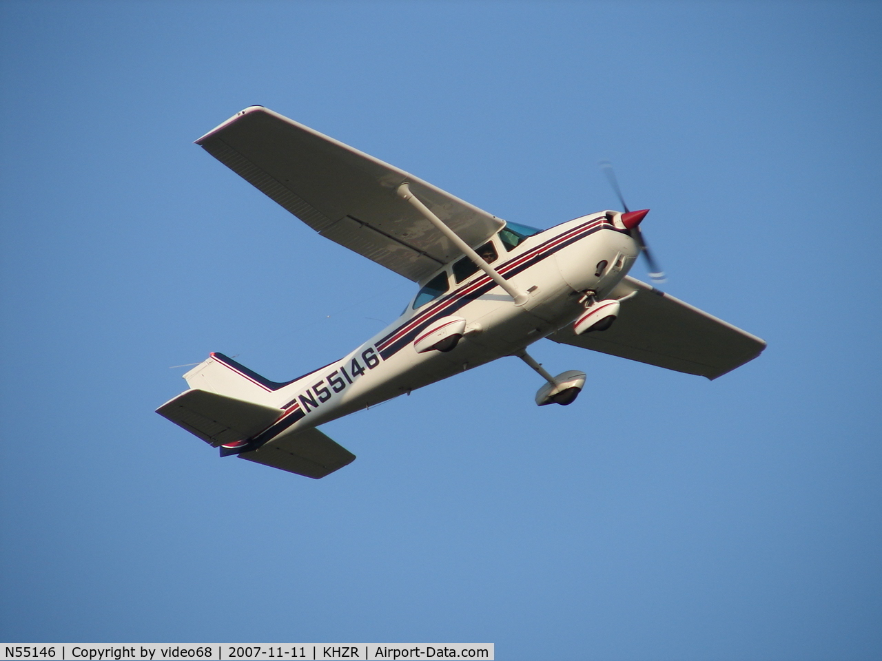N55146, 1981 Cessna 172P C/N 17275119, Taking off from KHZR (New Roads, LA)