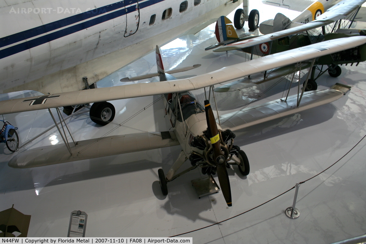 N44FW, Focke-Wulf Fw-44J Stieglitz C/N 138, FW44