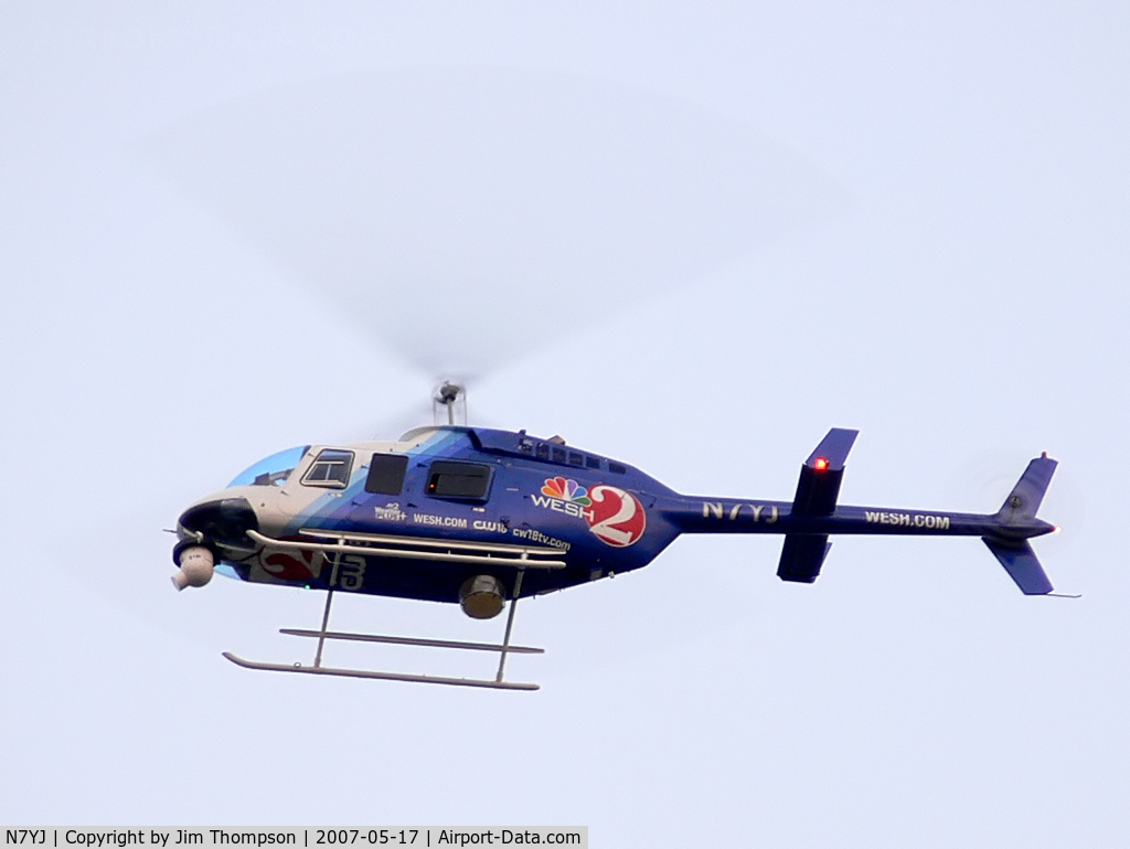N7YJ, Bell 206L-4 LongRanger IV LongRanger C/N 52026, Taken over Orlando, Panasonic Lumix FZ30 714mm, f/3.7 at 1/25 sec