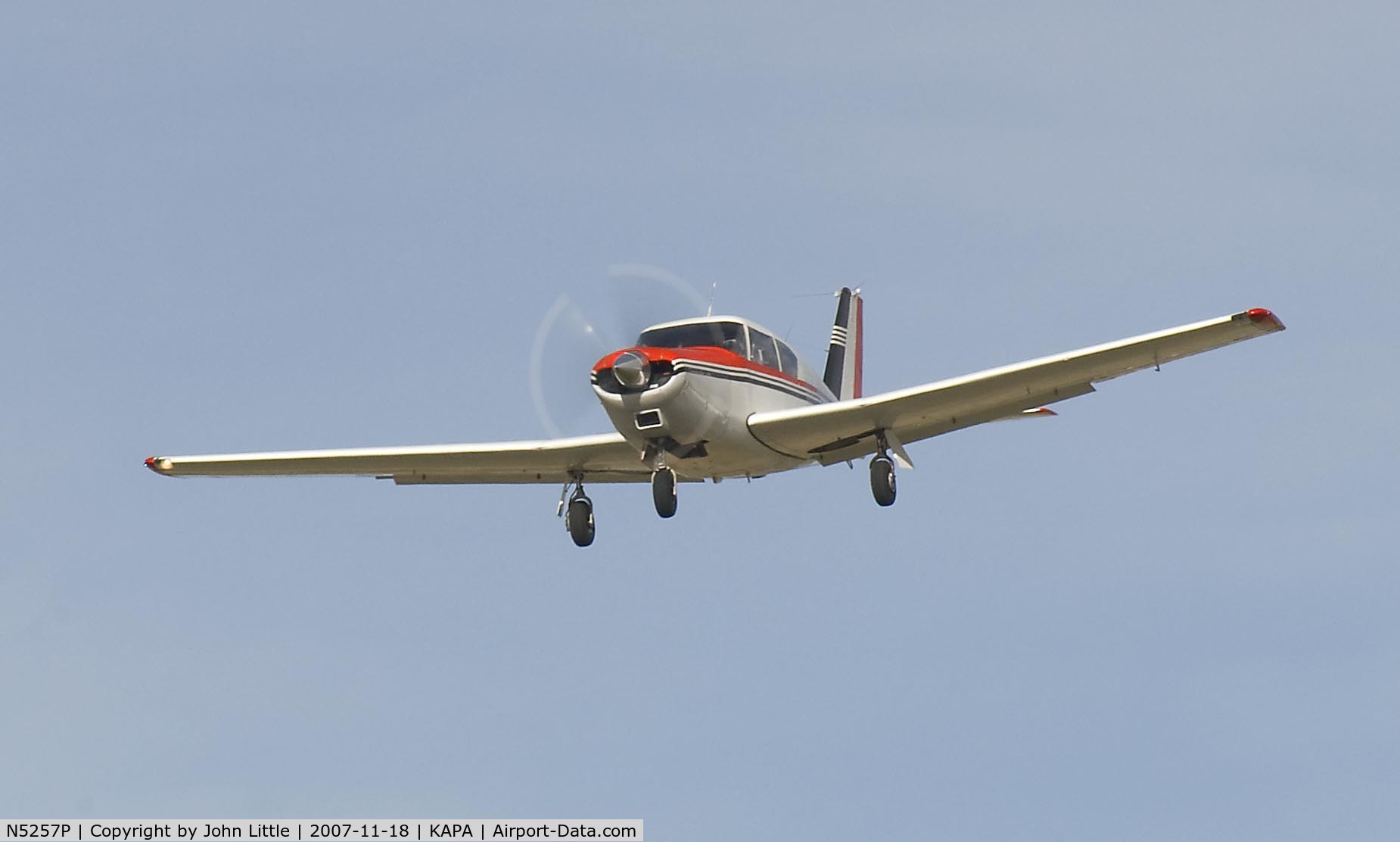 N5257P, 1958 Piper PA-24-250 Comanche C/N 24-289, Approach to 17L