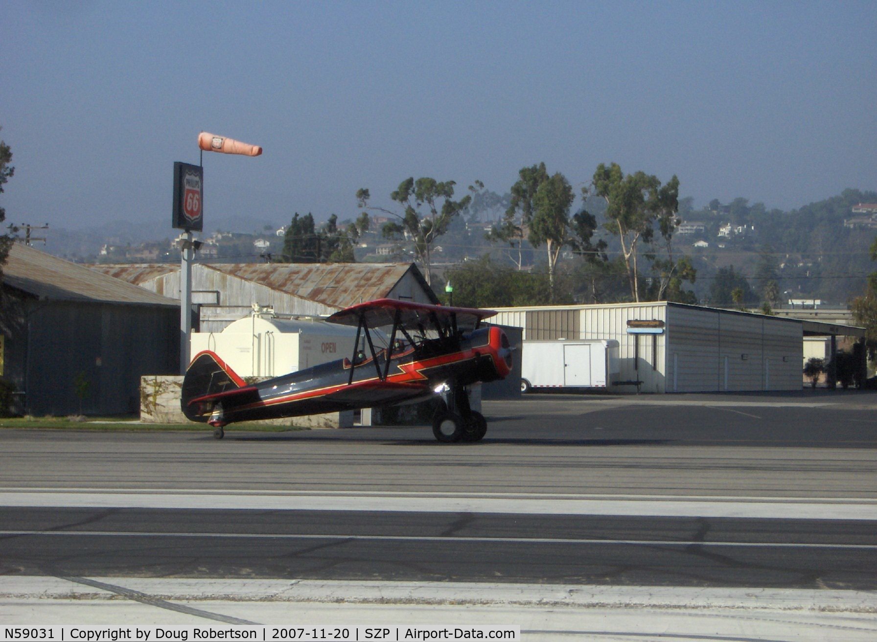 N59031, 1941 Boeing A75N1(PT17) C/N 75-3808, 1941 Boeing Stearman A75N1, Continental W670 220 Hp, taxi to Rwy 22