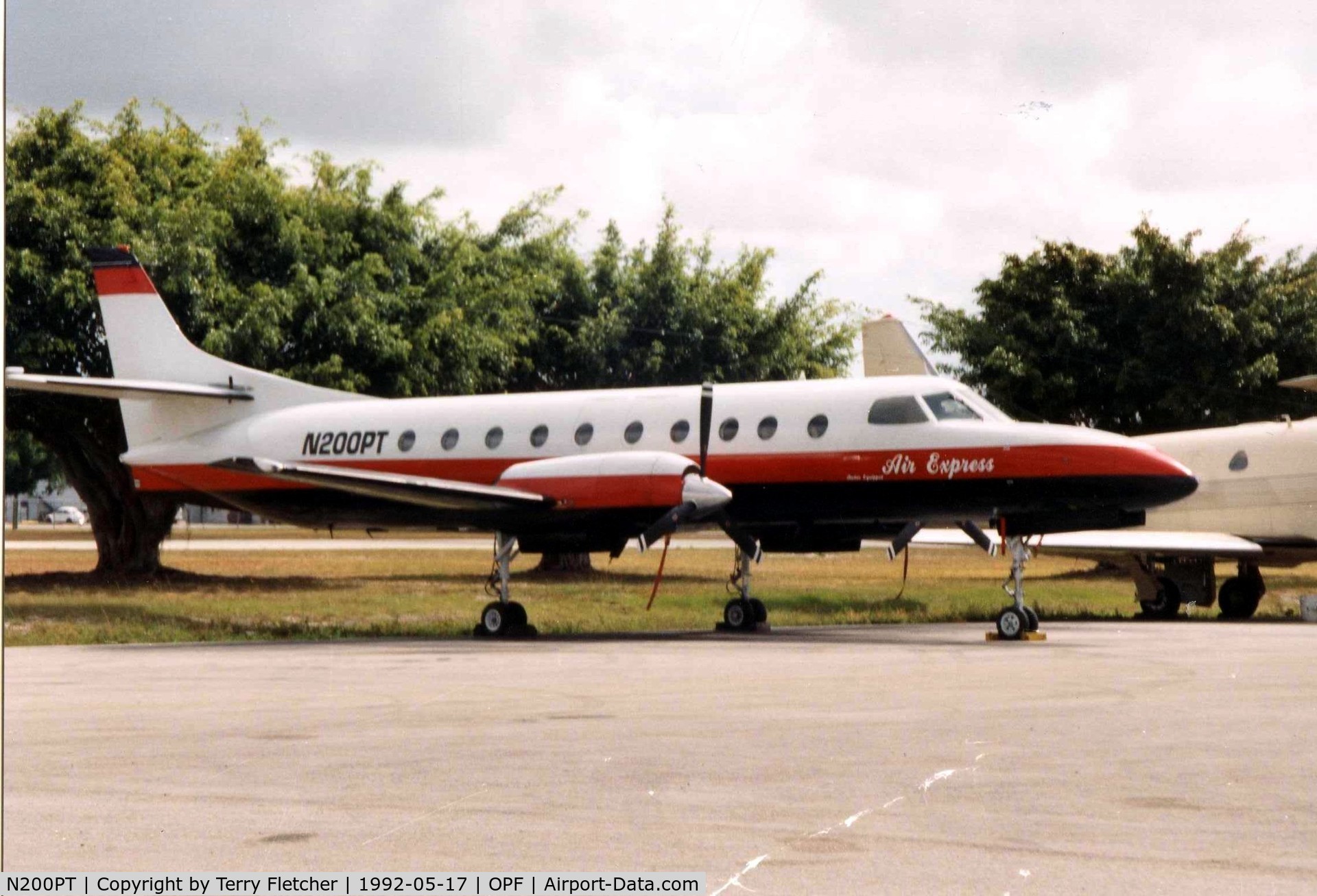 N200PT, 1974 Swearingen SA-226TC Metro II C/N TC-211EEEE, Private operated Swearingen at Opa Locka in 1992