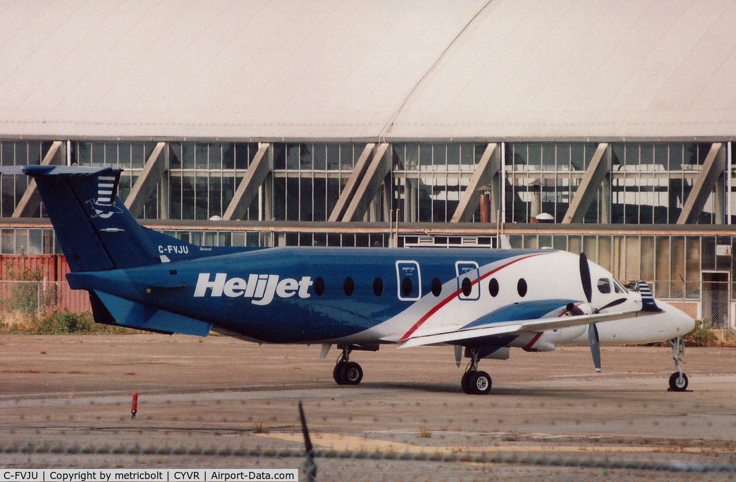 C-FVJU, 1995 Beech 1900D C/N UE-156, YVR,Sep.2005