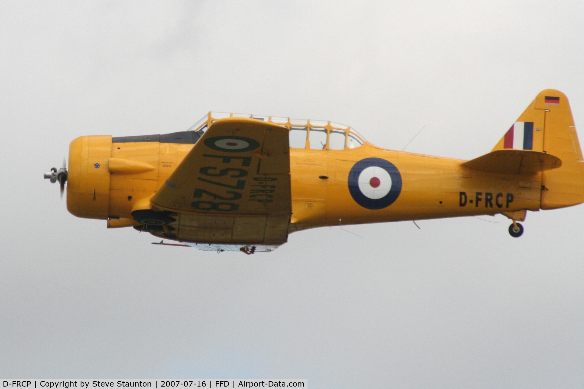 D-FRCP, 1943 Noorduyn AT-16 Harvard IIB C/N 14A-868, Royal International Air Tattoo 2007
