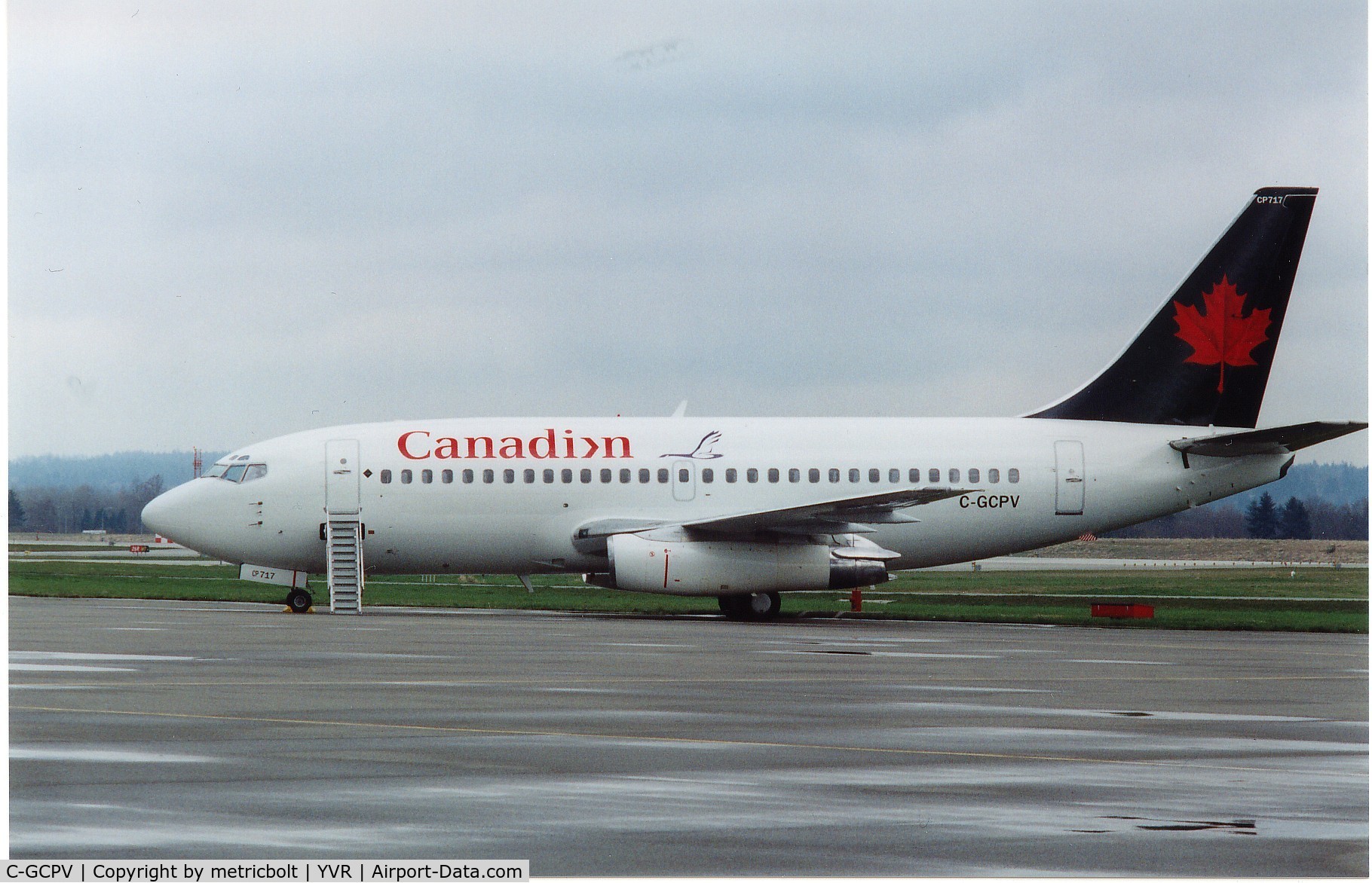C-GCPV, 1981 Boeing 737-217 C/N 22260, Canadian Airlines to Air Canada transitional colour scheme