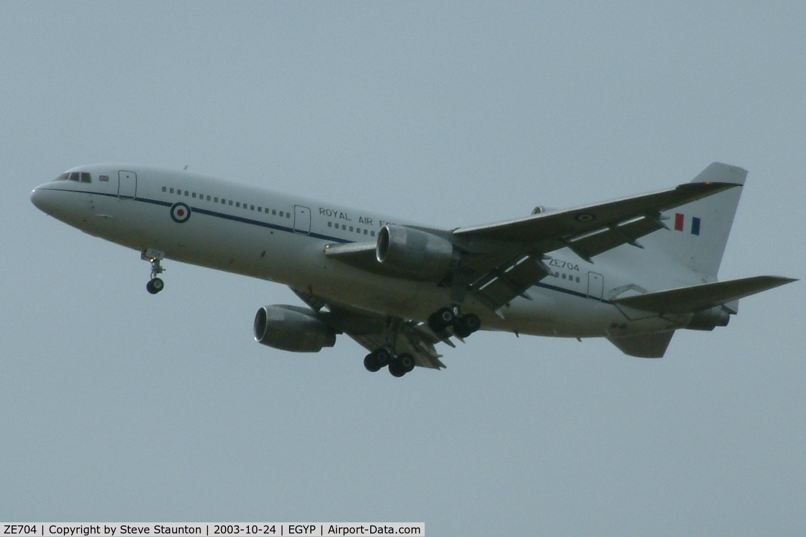 ZE704, 1980 Lockheed L-1011-385-3 TriStar C2 (500) C/N 193Y-1186, RAF Tristar approacing MPN, Falkland Islands