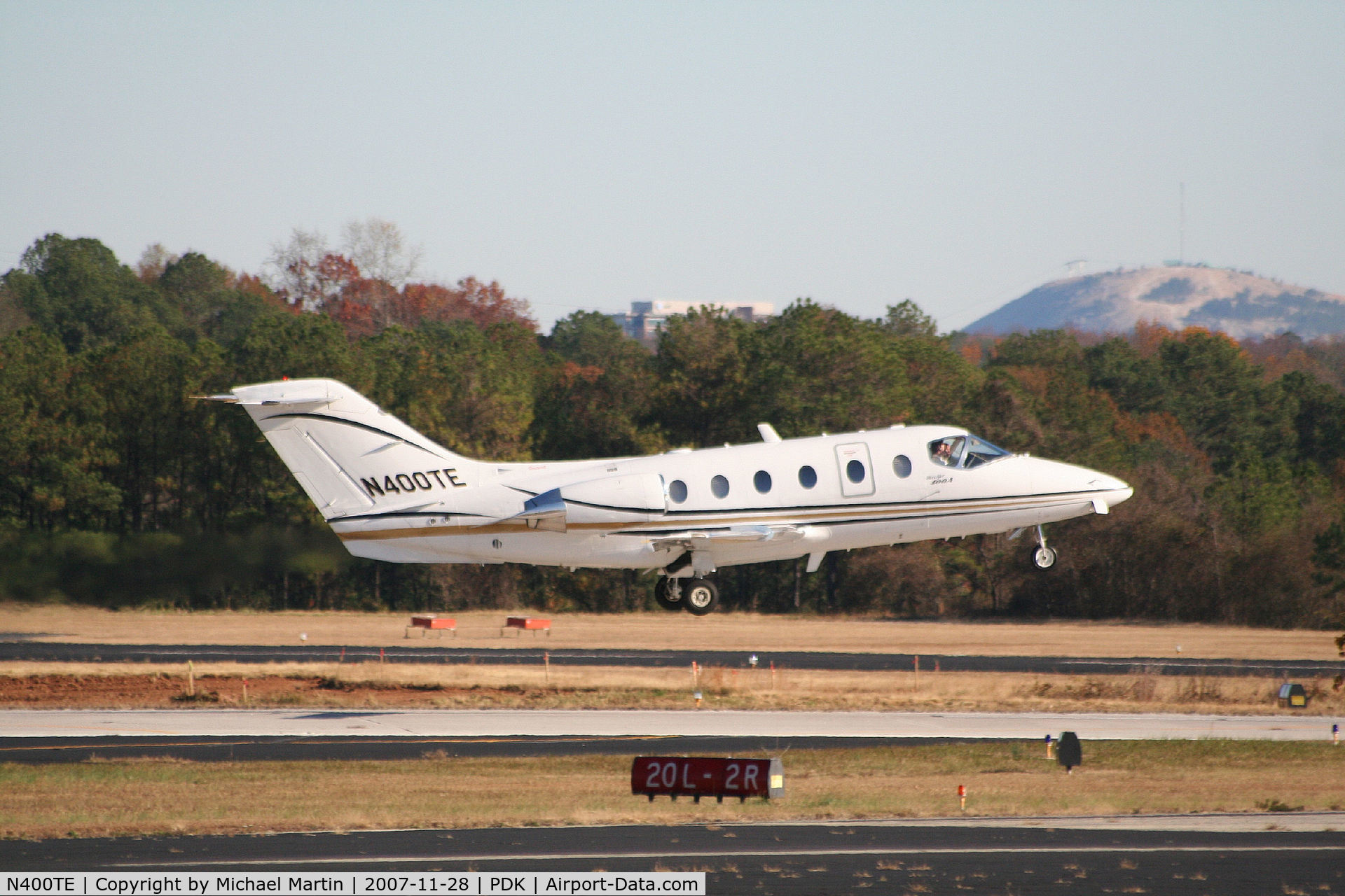 N400TE, 1998 Raytheon Beechjet 400A C/N RK-187, Departing PDK enroute to parts unknown!