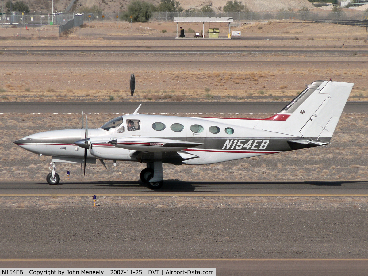 N154EB, 1974 Cessna 421B Golden Eagle C/N 421B0645, Taxiing for take-off