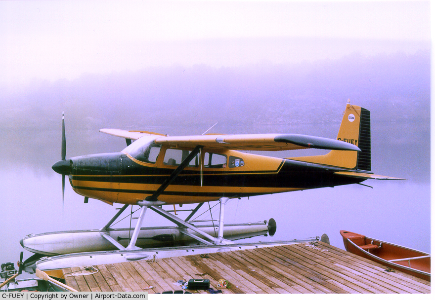 C-FUEY, 1966 Cessna 180H Skywagon C/N 18051668, FUEY in Muskoka, Ontario