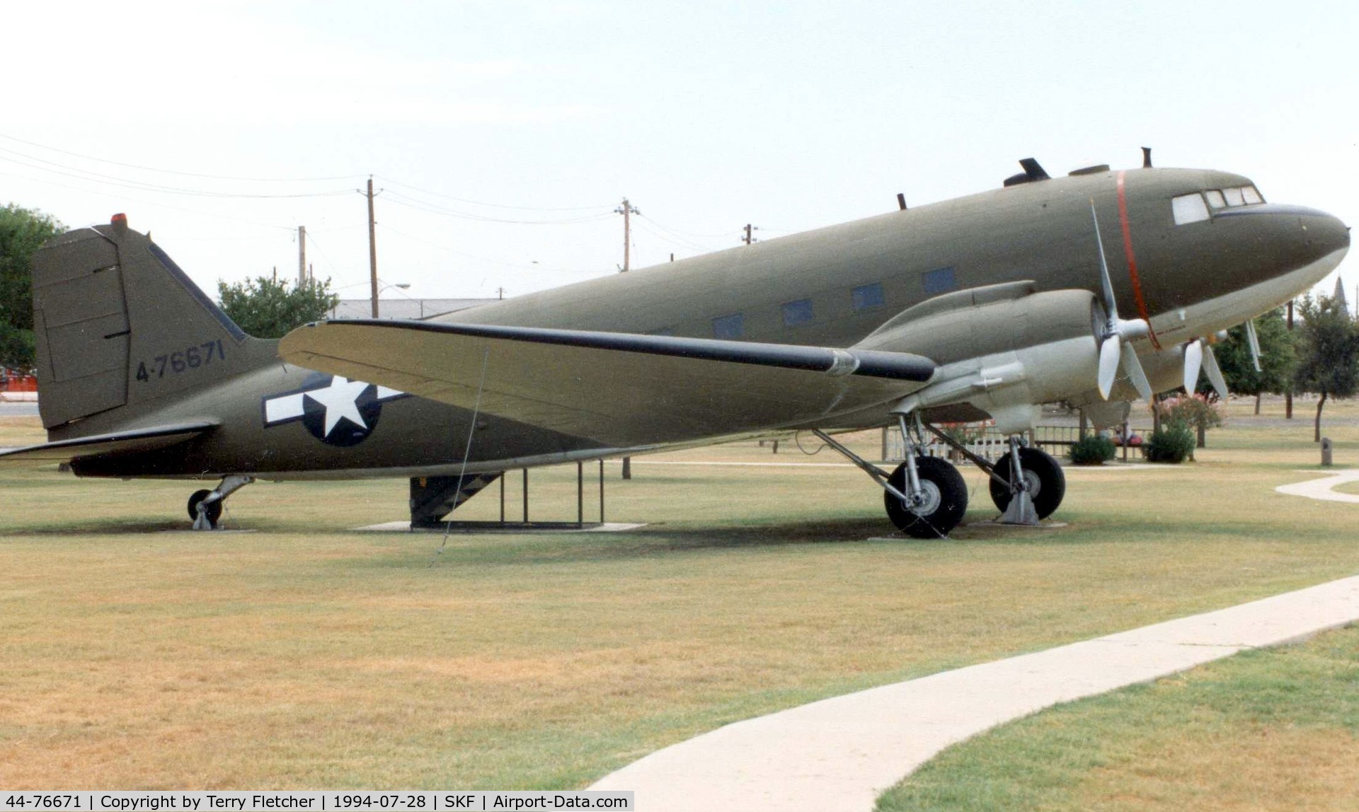 44-76671, 1944 Douglas VC-47D (C-47B-30-DK) Skytrain C/N 16255/33003, Douglas VC-47D Sytrain (c/n 33003) was photographed at the USAF History and Traditions Museum at Lackland AFB Texas in 1994