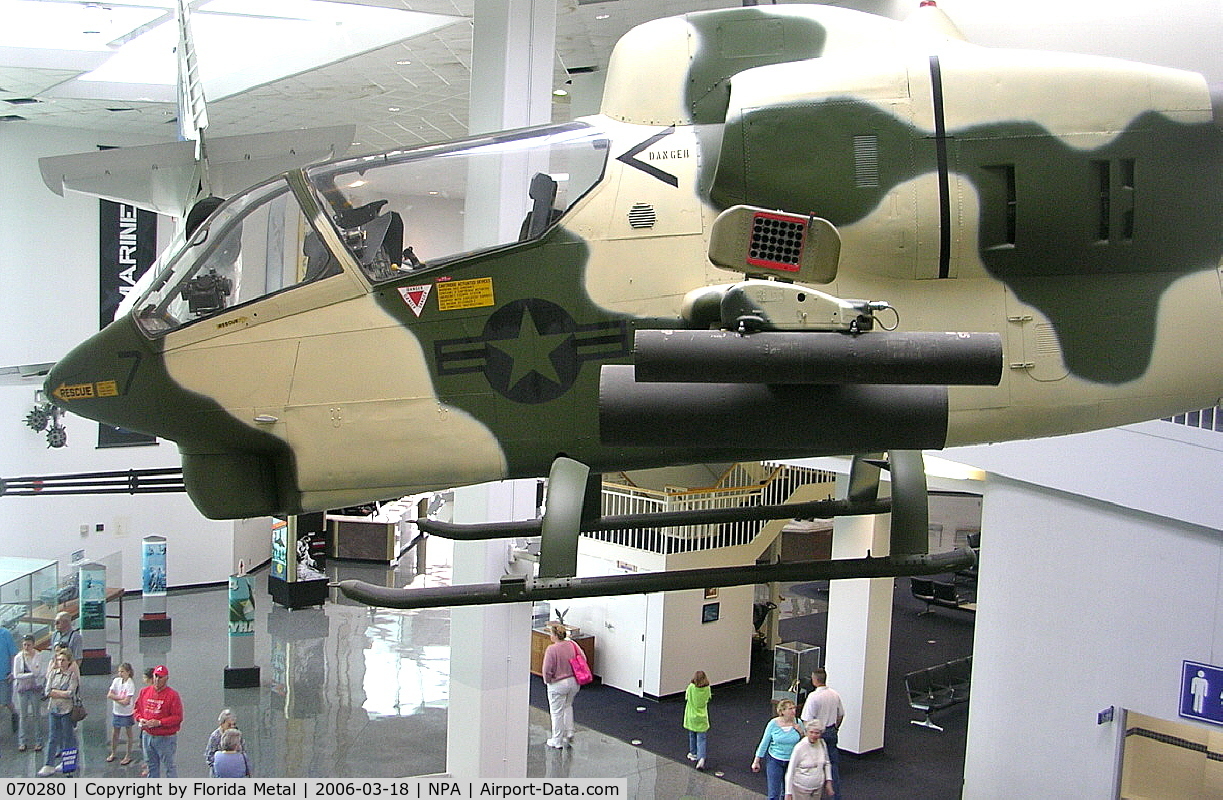 070280, Bell AH-1J Sea Cobra C/N composite airframe, AH-1