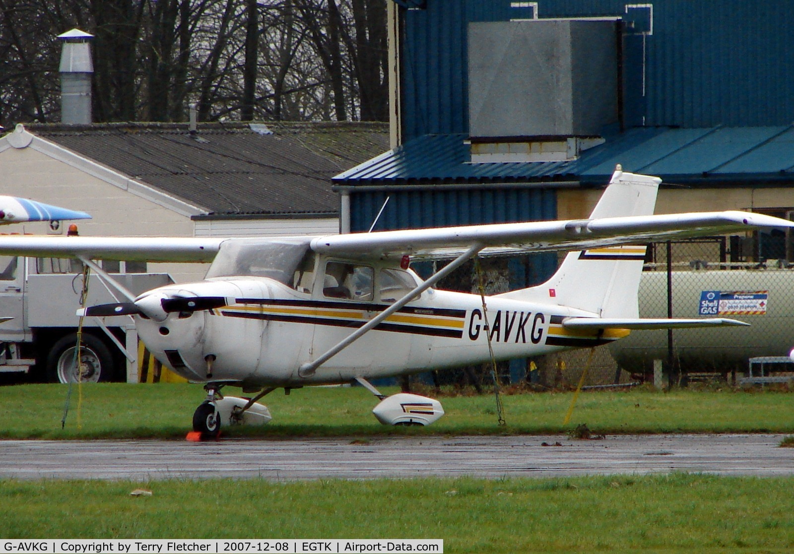 G-AVKG, 1967 Reims F172H Skyhawk C/N 0345, Cessna F172Hat a very wet Oxford Kidlington