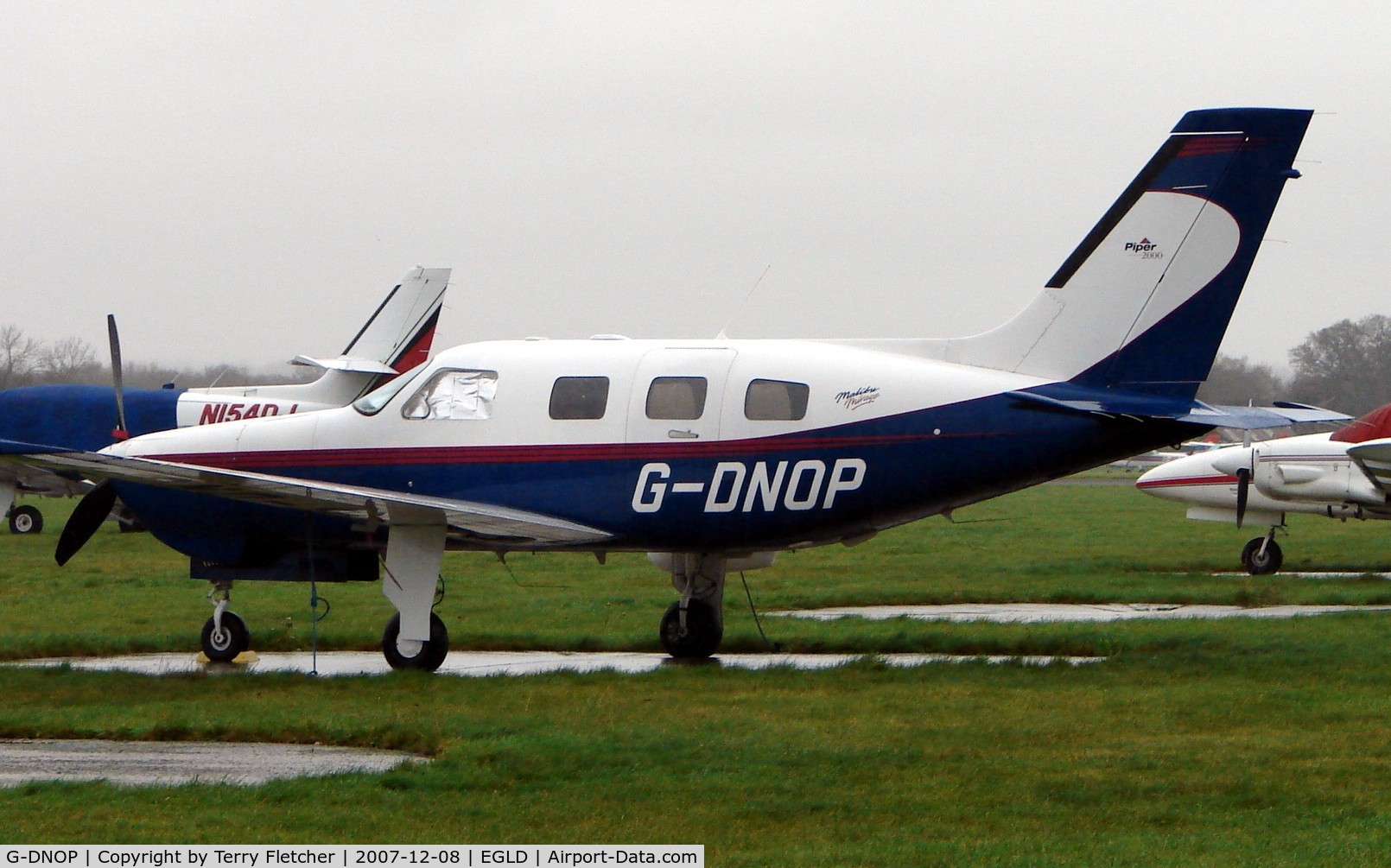 G-DNOP, 2000 Piper PA-46-350P Malibu Mirage C/N 4636303, Piper Malibu at London Denham