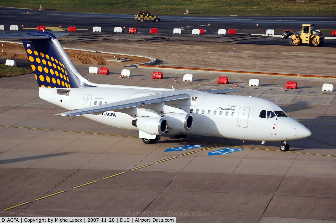 D-ACFA, 1991 British Aerospace BAe.146-200 C/N E2200, Taxiing to the gate
