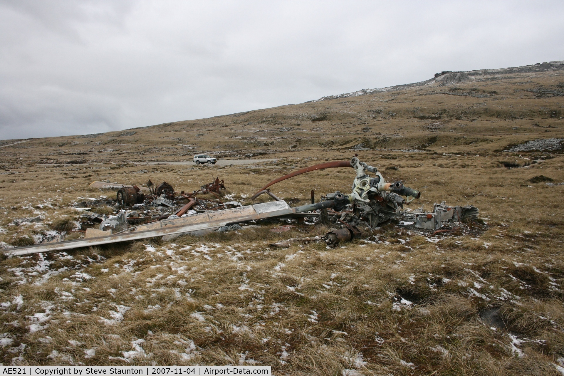 AE521, Boeing Vertol CH-47C Chinook C/N B-789/CG-102, Wrecked BV Chinook CH-47C of the Argentine AF located at the foot of Mount Kent, Falkland Island. This aircraft was destroyed during the 1982 Falklands Conflict.