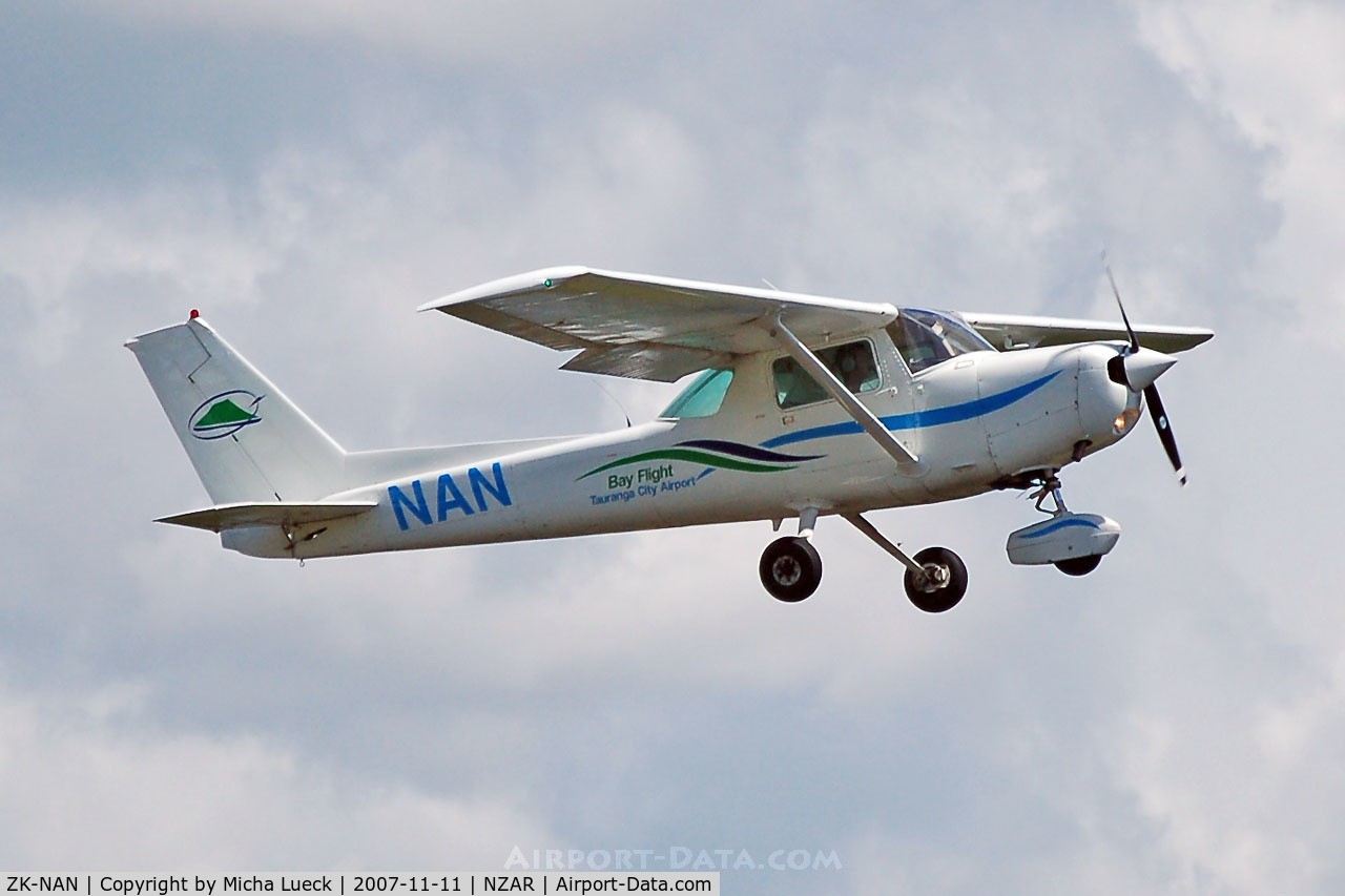 ZK-NAN, 1979 Cessna 152 II C/N 152-83265, At Ardmore