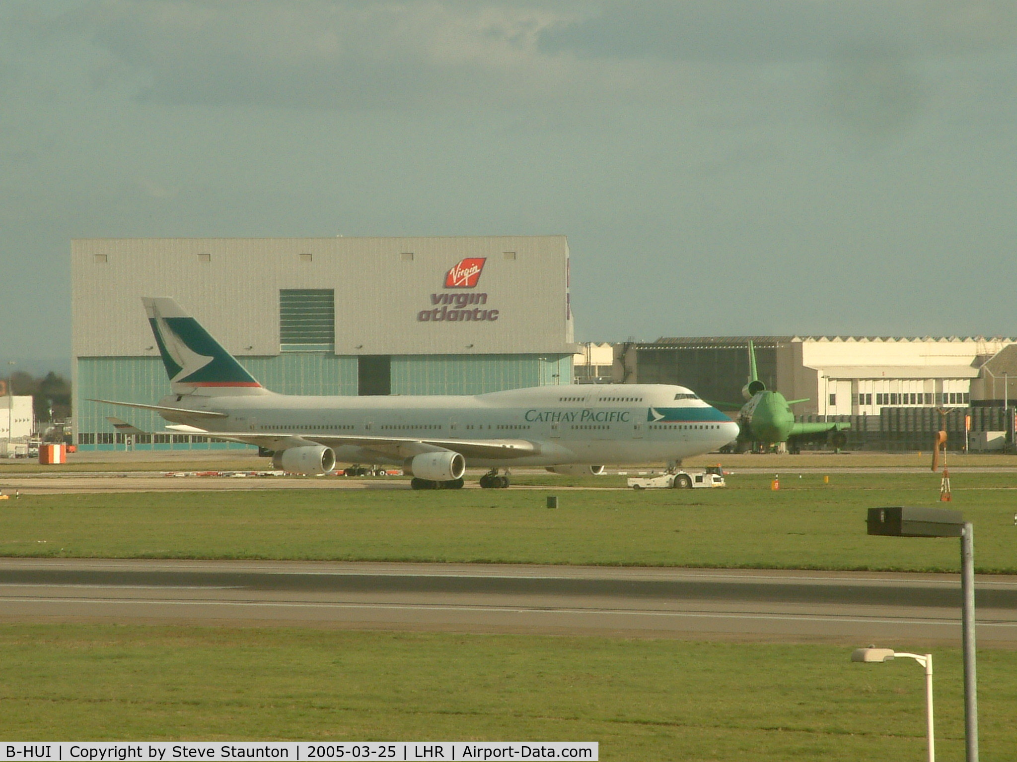 B-HUI, 1994 Boeing 747-467 C/N 27230, Taken at Heathrow Airport March 2005