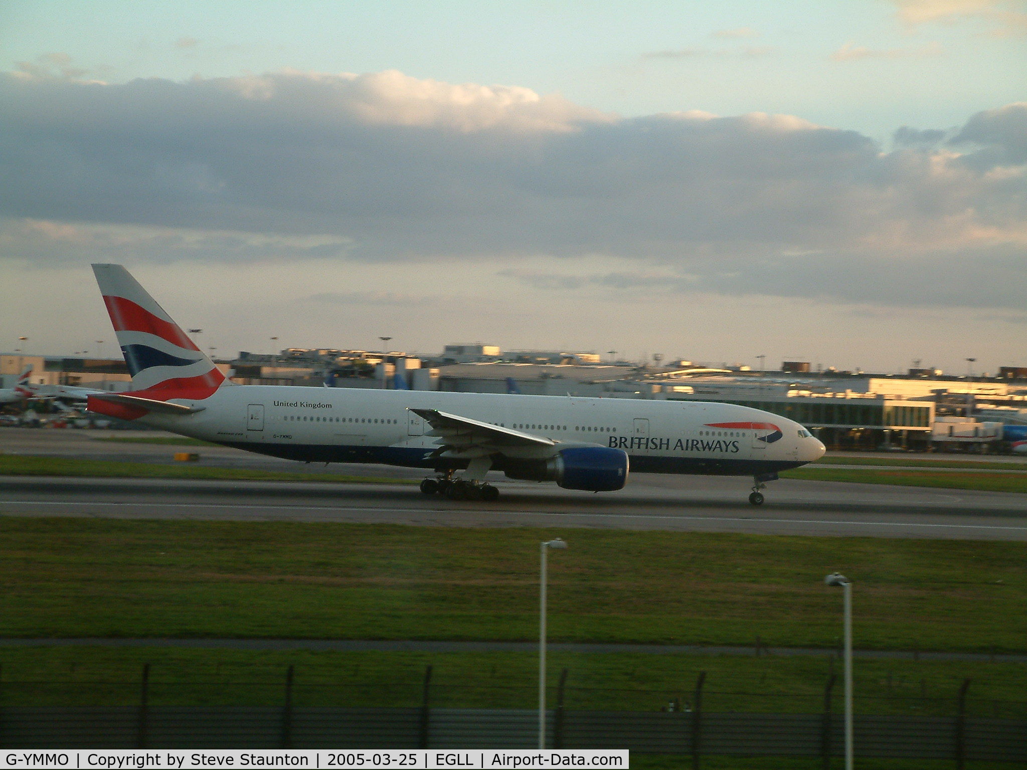 G-YMMO, 2001 Boeing 777-236 C/N 30317, Taken at Heathrow Airport March 2005