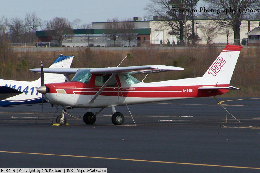 N49919, 1978 Cessna 152 C/N 15281393, Nice color pattern