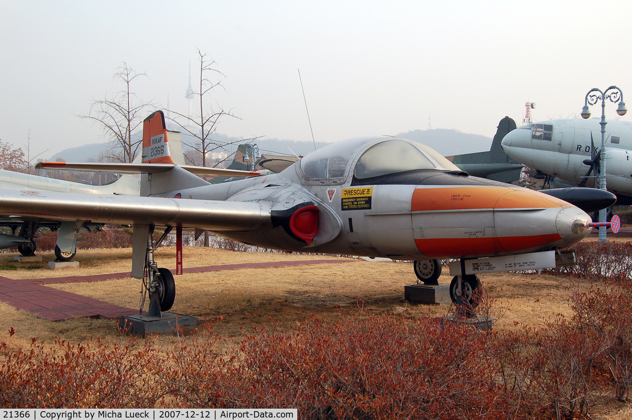 21366, Cessna T-37C Tweety Bird C/N 42024, T-37 trainer at The War Memorial Museum of Korea, Seoul