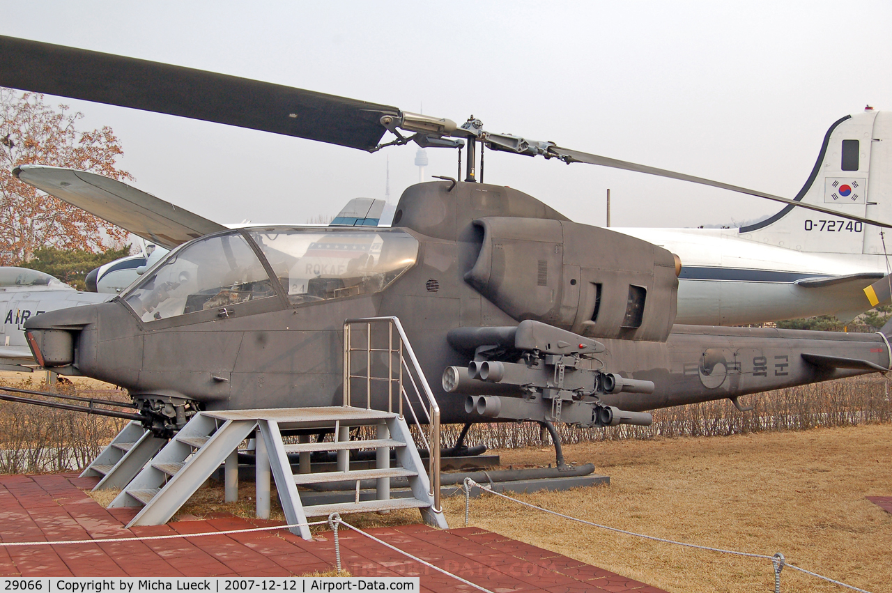29066, Bell AH-1J Sea Cobra C/N 29066, AH-1J Cobra, at The War Memorial of Korea, Seoul