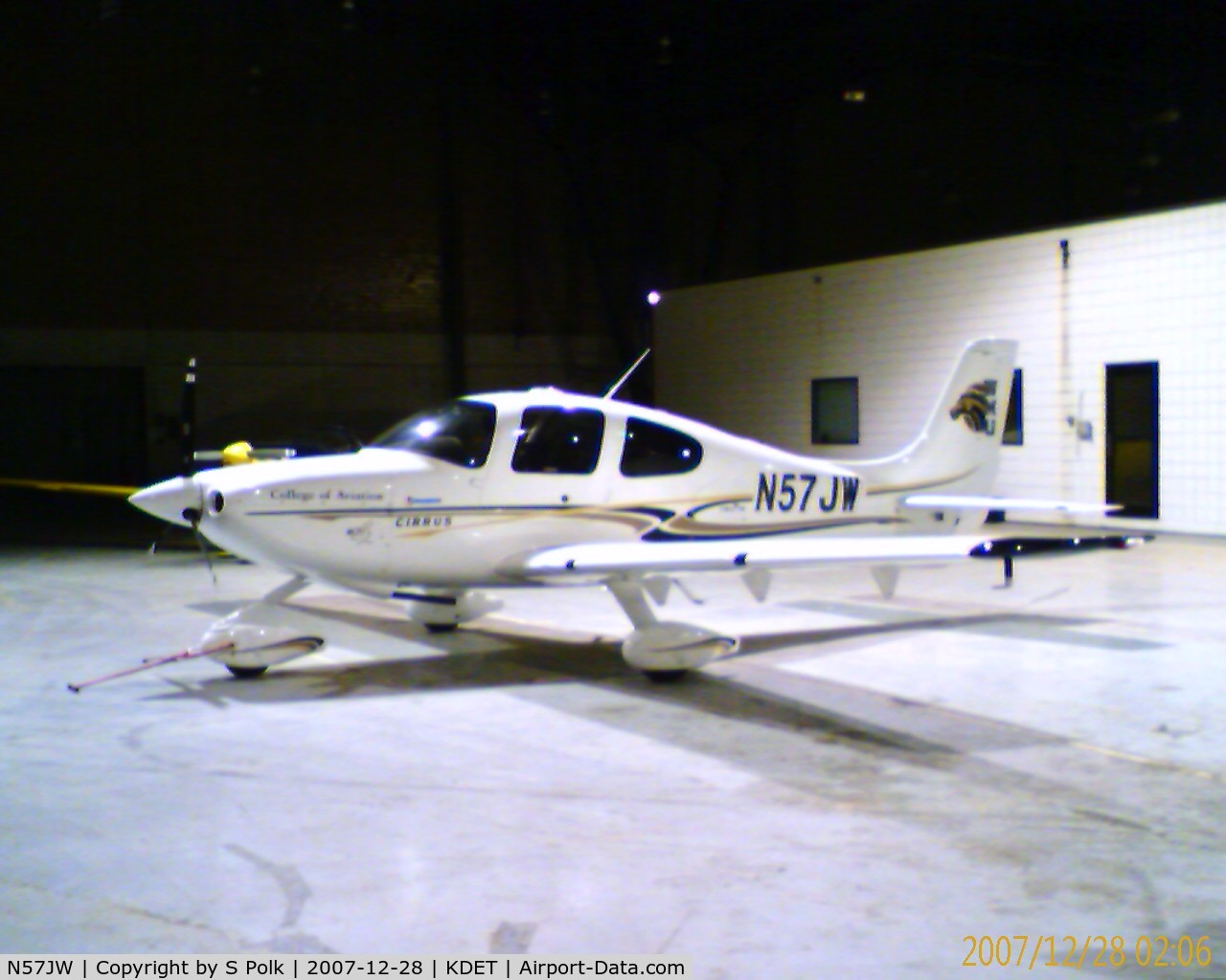 N57JW, 2006 Cirrus SR20 C/N 1641, Western Michigna Aviation N57JW @ KDET