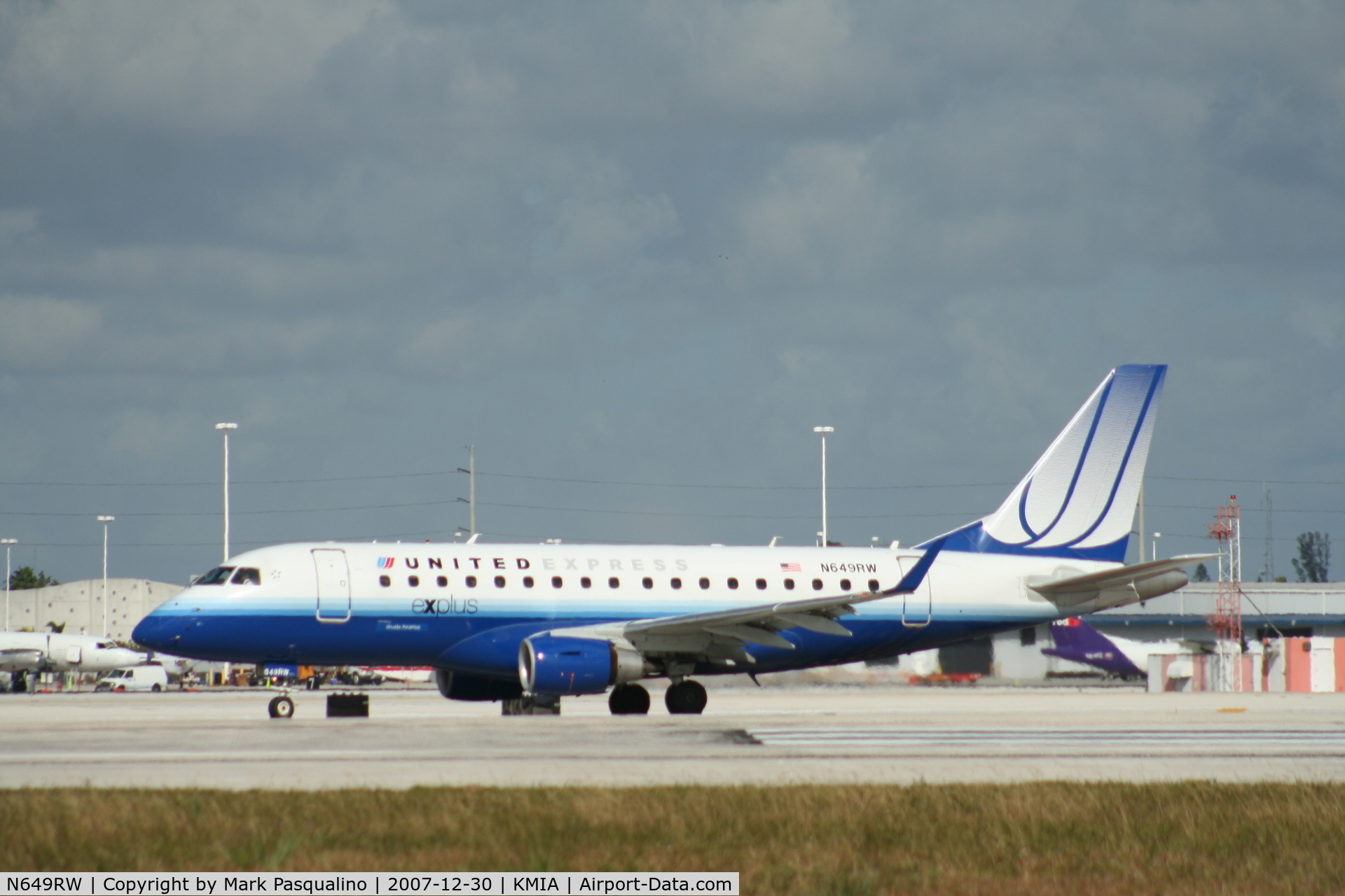 N649RW, 2005 Embraer 170SE (ERJ-170-100SE) C/N 17000070, ERJ 170-100 SE
